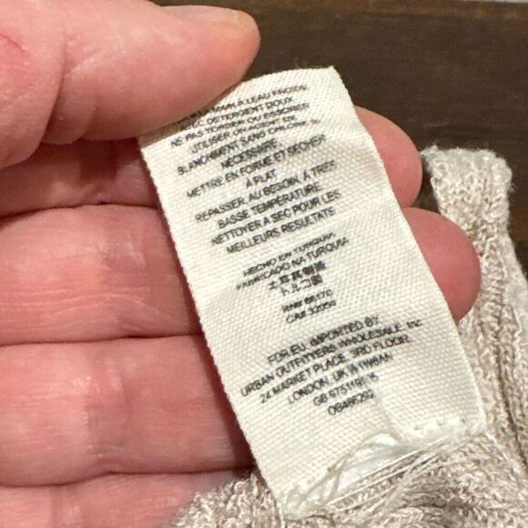 Free People criss cross v neck sweater medium - Picture 6 of 8